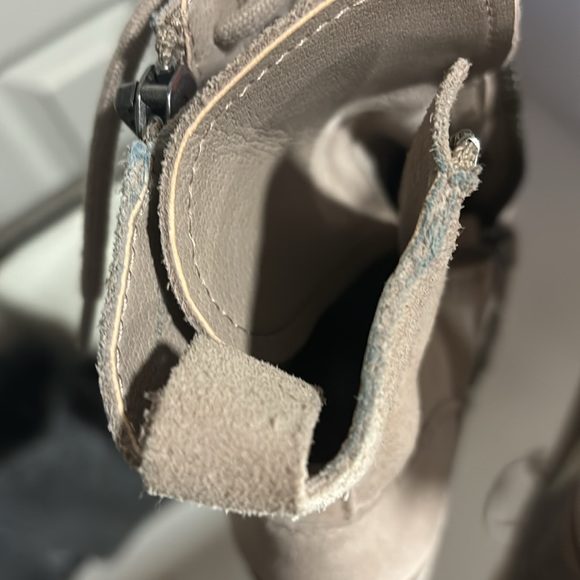 Dolce Vita Jealous Block Heel Tan Suede Lug Boots - Picture 9 of 10